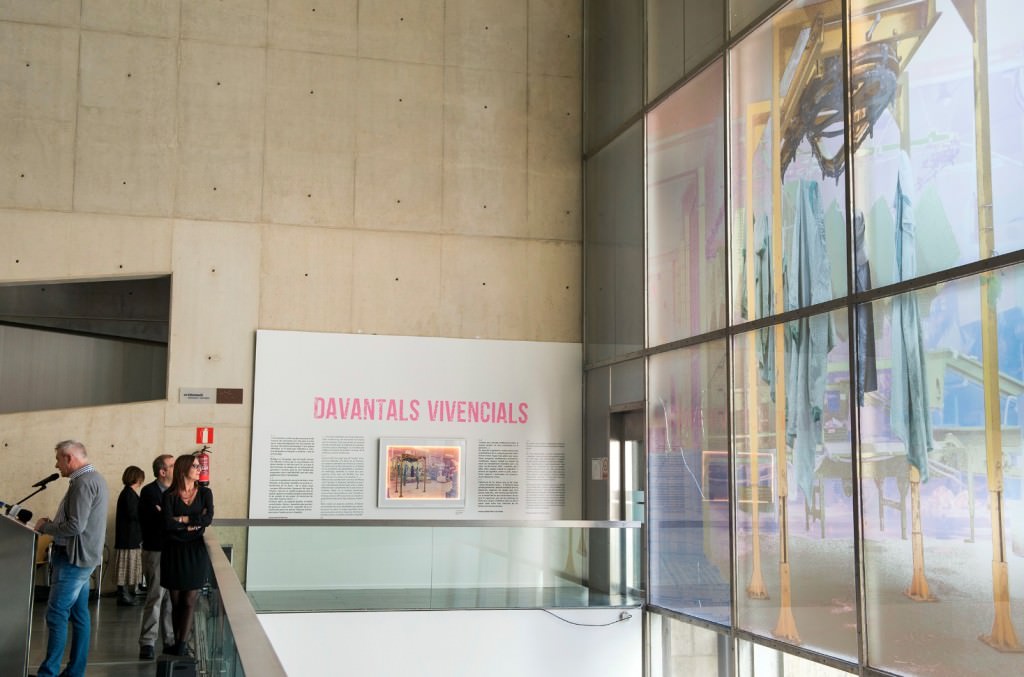 Obra de María José Planells en el vitral del MuVIM. Imagen cortesía del museo valenciano.