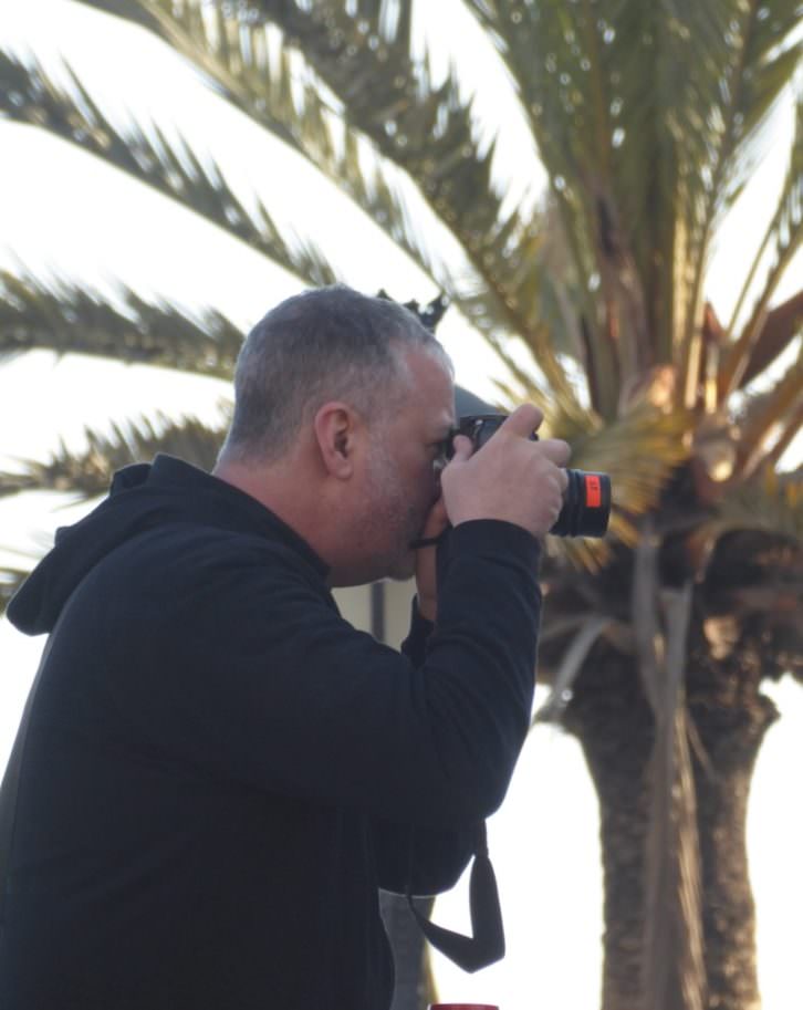 Spencer Tunick, durante su intervención fotográfica en Valencia. Foto: Begoña Siles