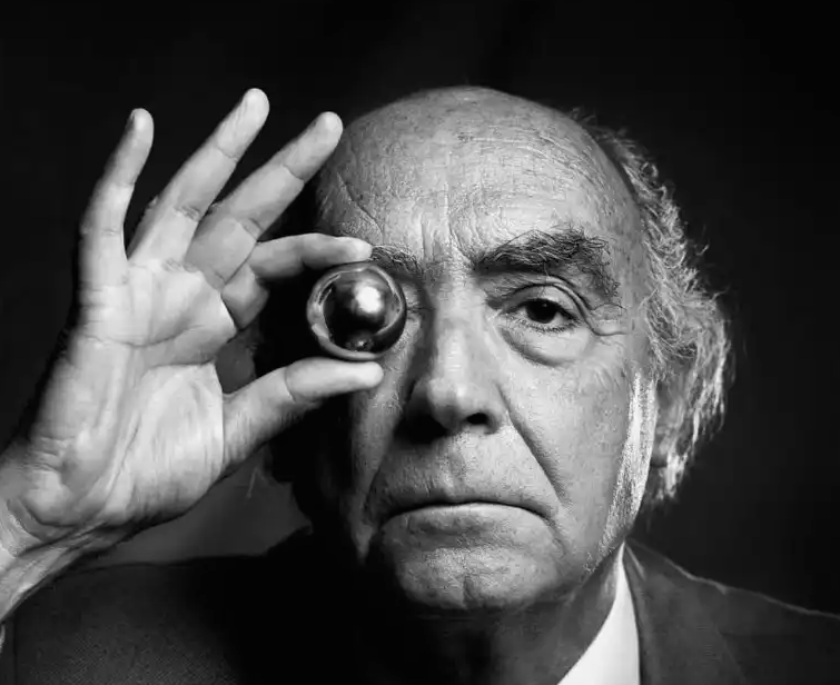 José Saramago