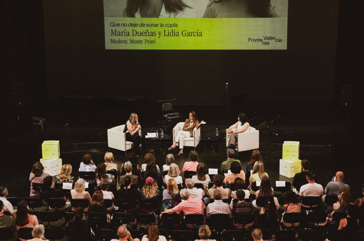 María Dueñas. Lidia. García. Fronteras València