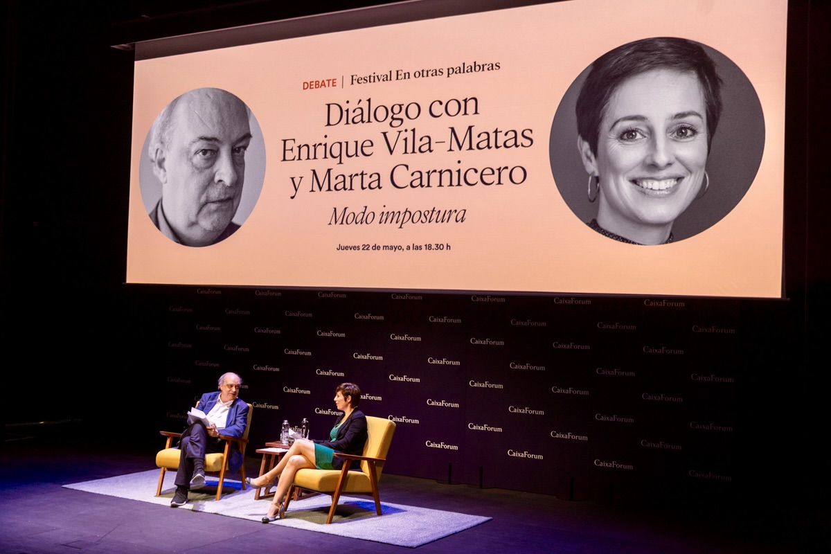 Enrique Vila-Matas. Marta Carnicero. Festival En otras palabras. CaixaForum València. ©Fernando Ruiz.