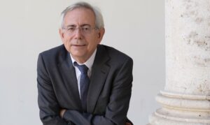 Antonio Ariño