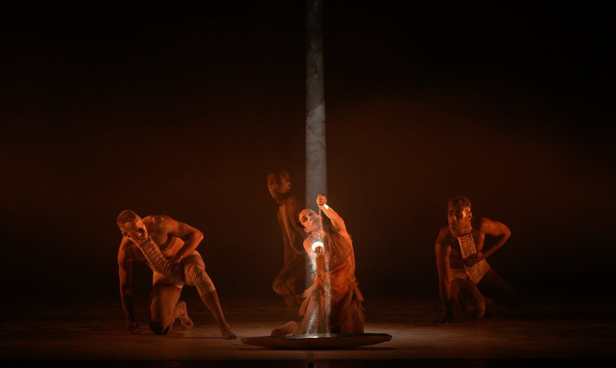 Bangarra Dance Theatre, León de Oro por ‘Terrain’ Biennale Danza 2026
