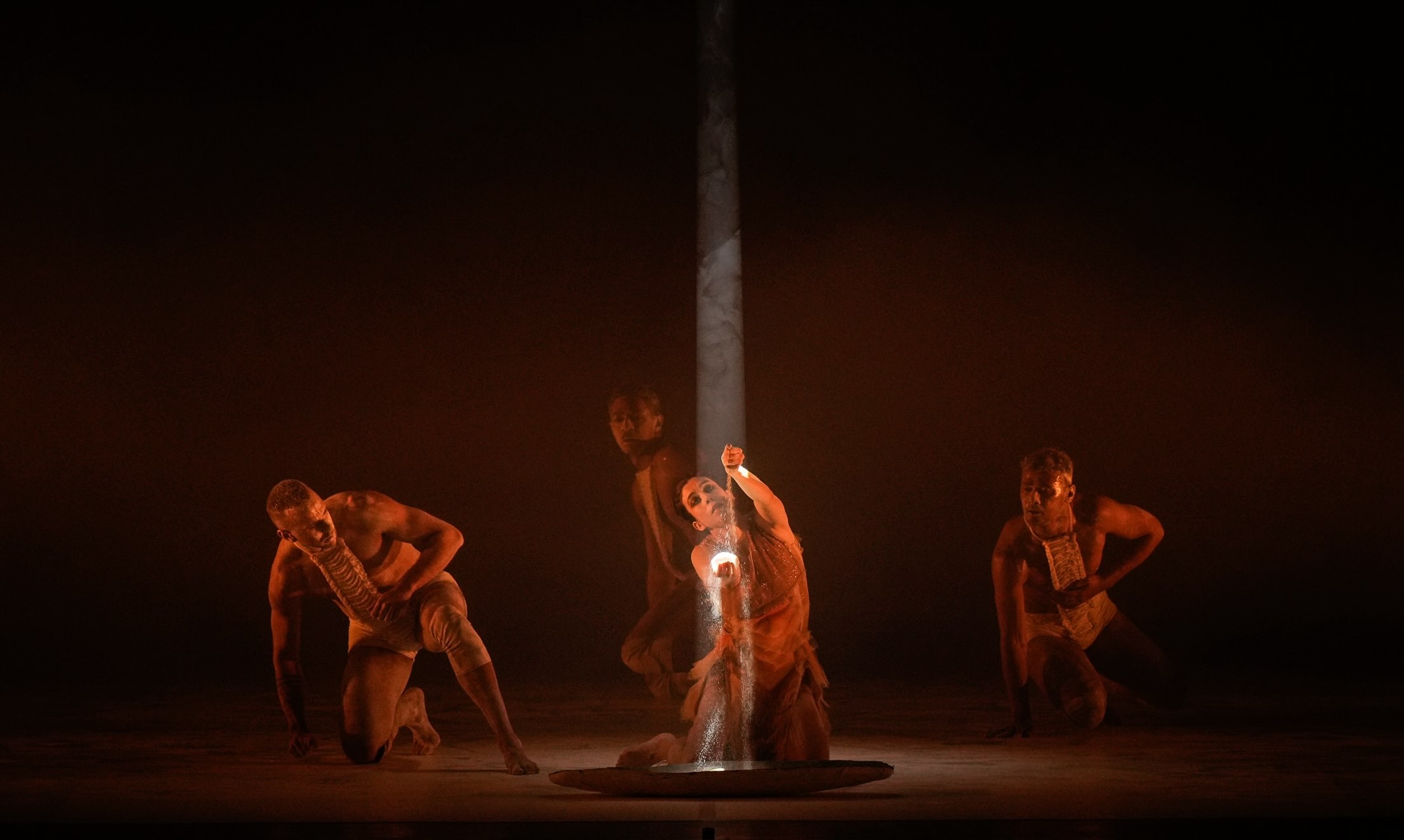 Bangarra Dance Theatre, León de Oro por ‘Terrain’ Biennale Danza 2026