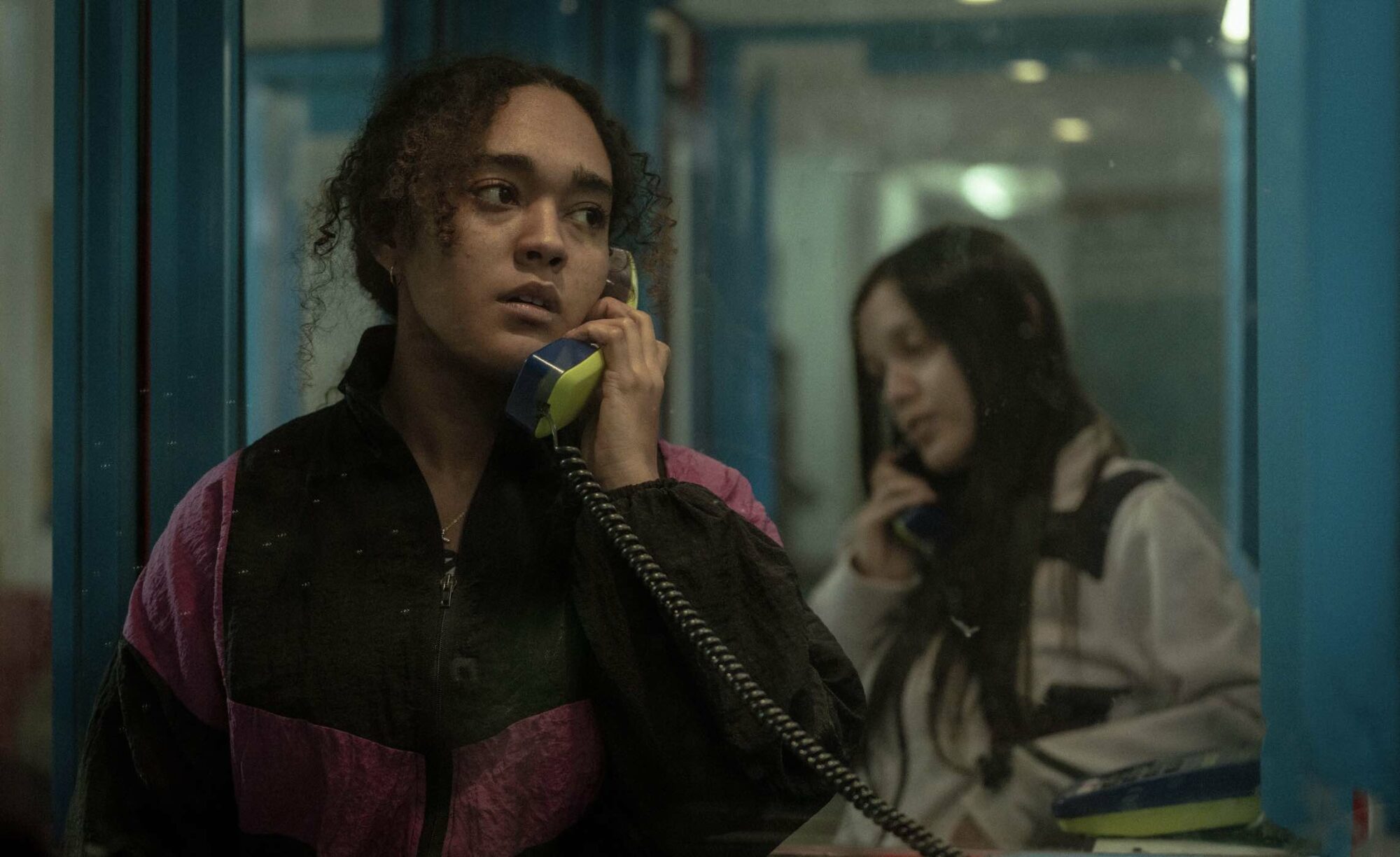 Valentina Vidal en un instante de 'El castillo', de Movistar Plus.